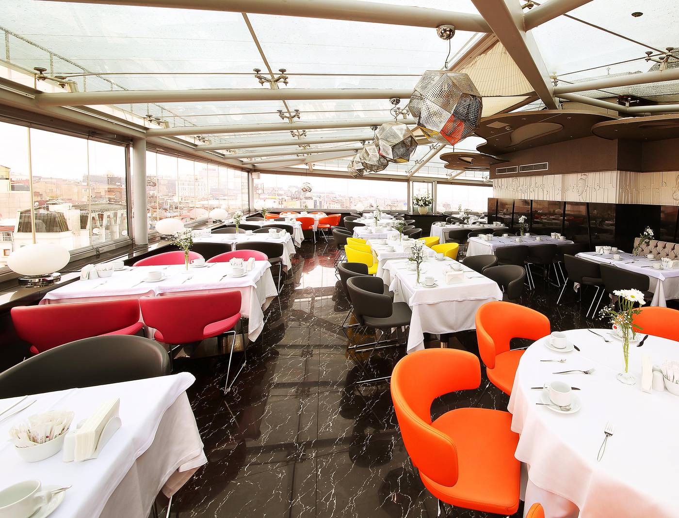 Cartoon-Restaurant-17