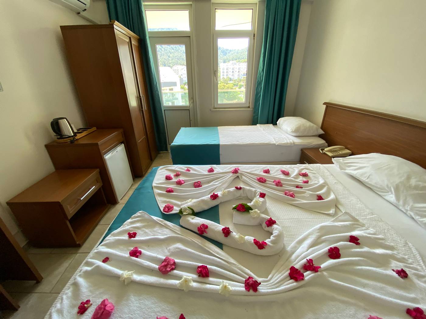 B-B-Yuzbasi-Beach-Hotel-Room-14