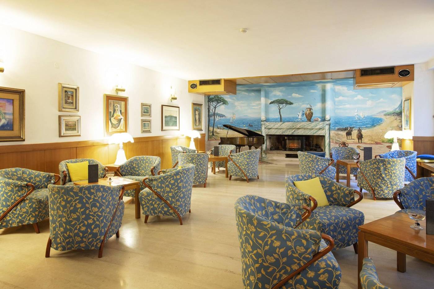 Hotel-L-Approdo-Lobby-16