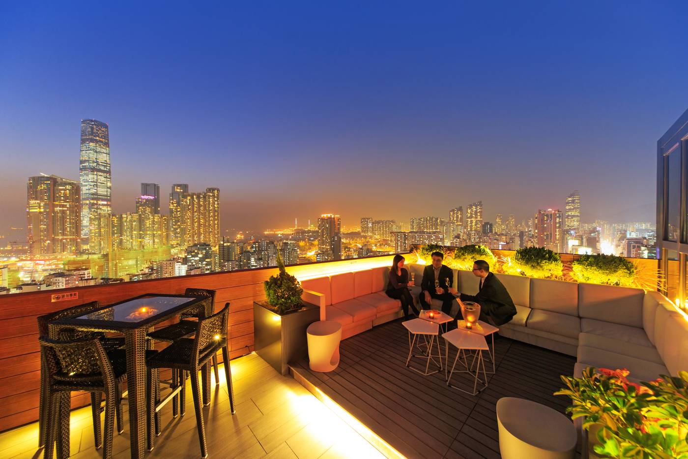 Madera-Hong-Kong-Bar-10