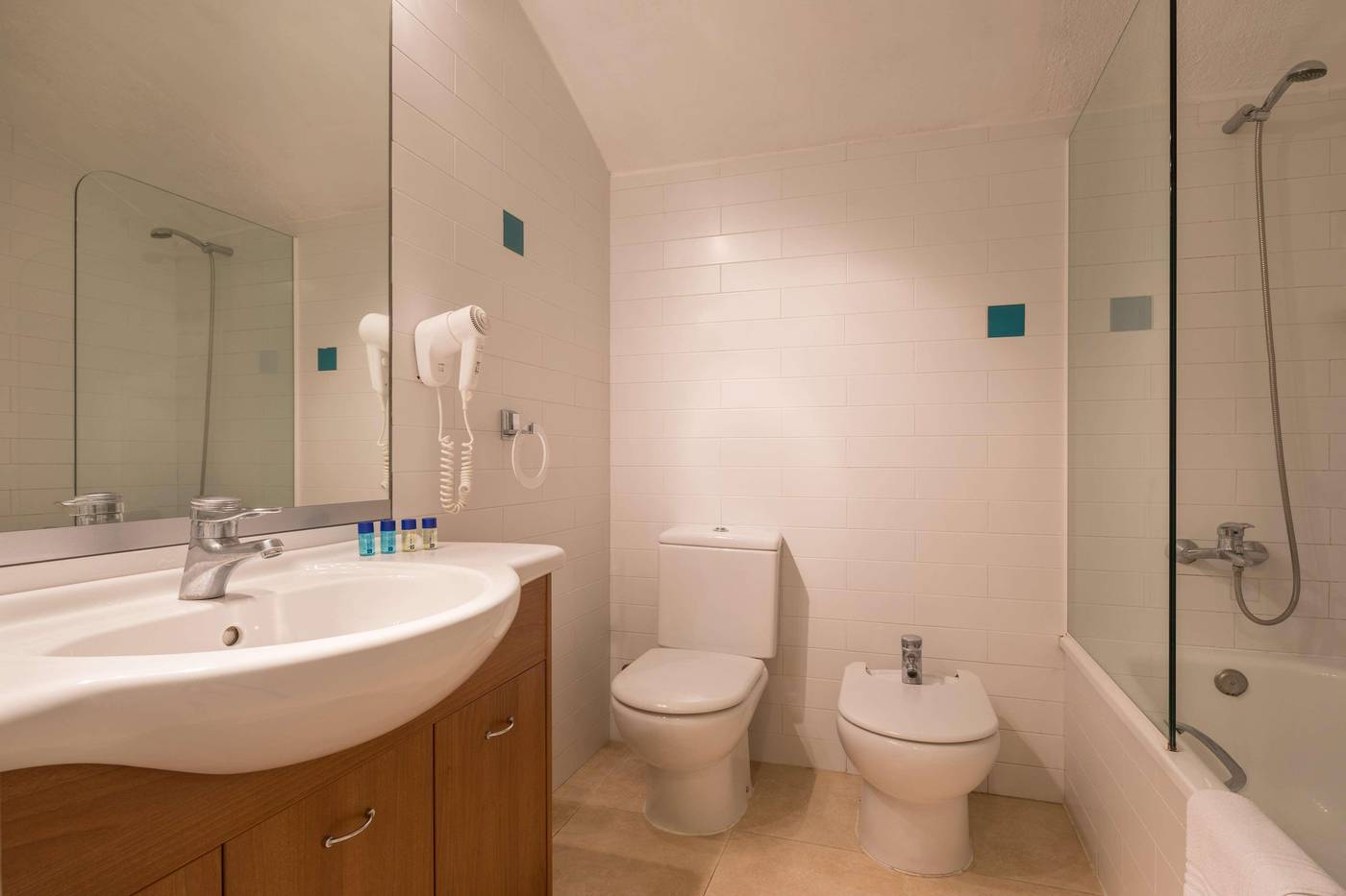 htop-Caleta-Palace-Room-34