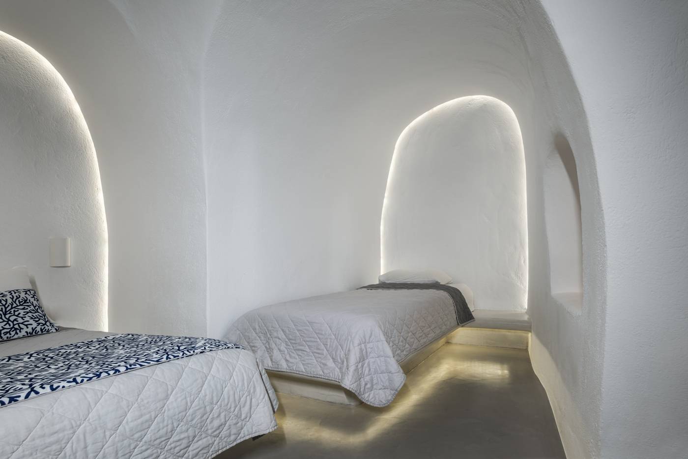 La-Perla-Villas-Room-42