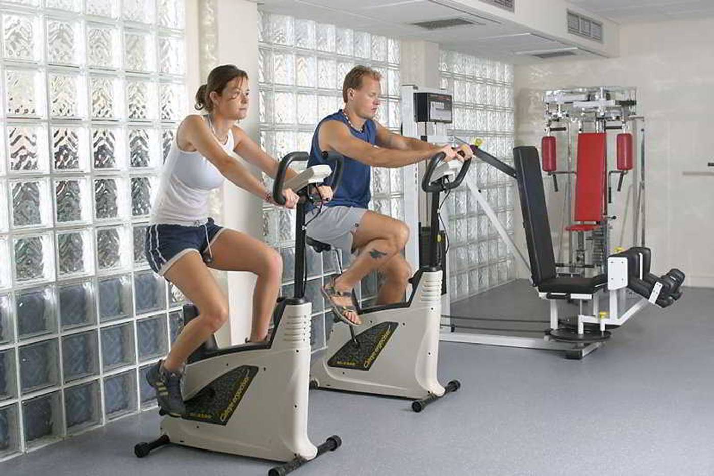 Dome-Beach-Hotel-Sports-and-Entertainment-49