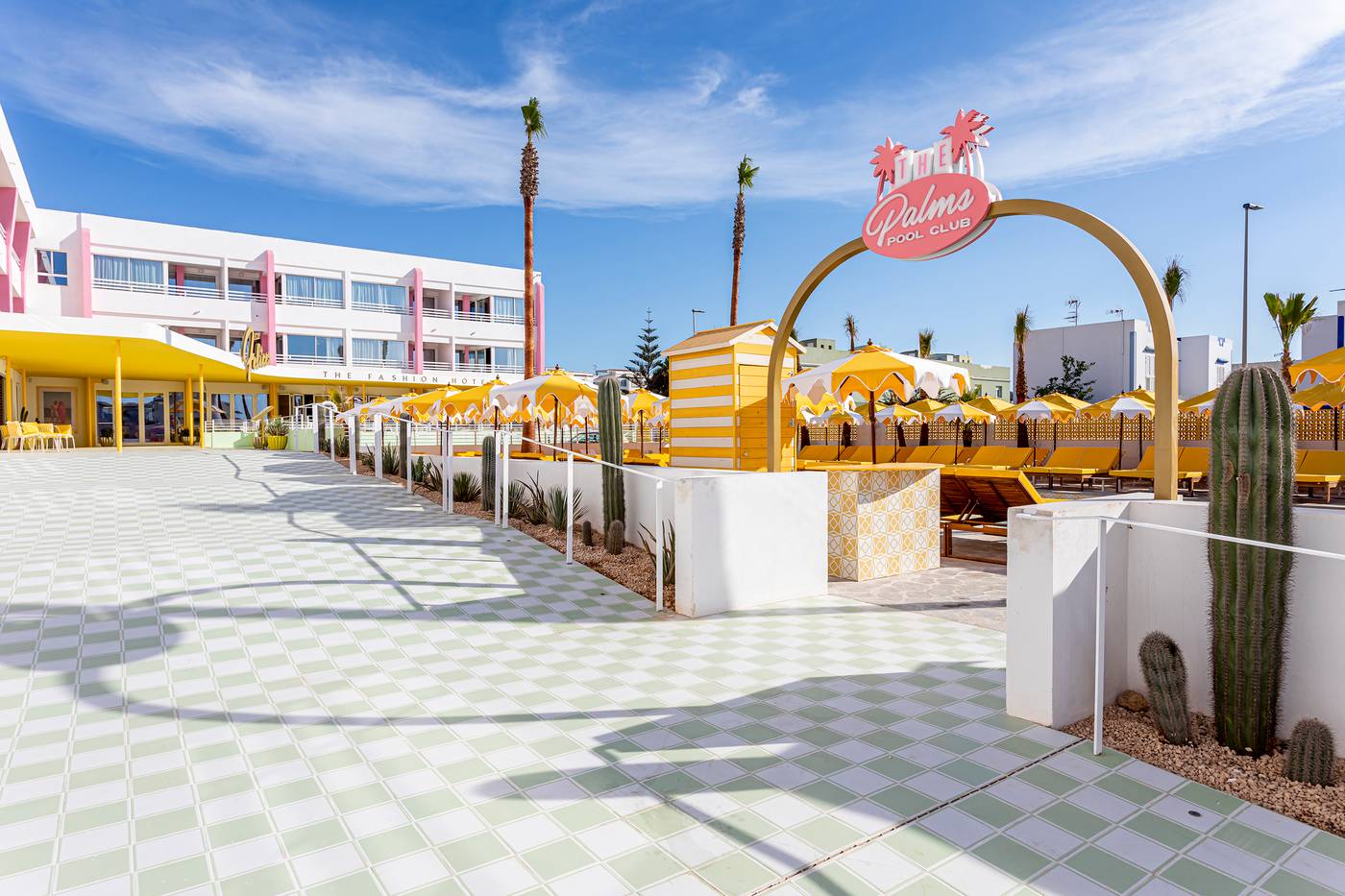 Estudios-Tropicana-Terrace-16