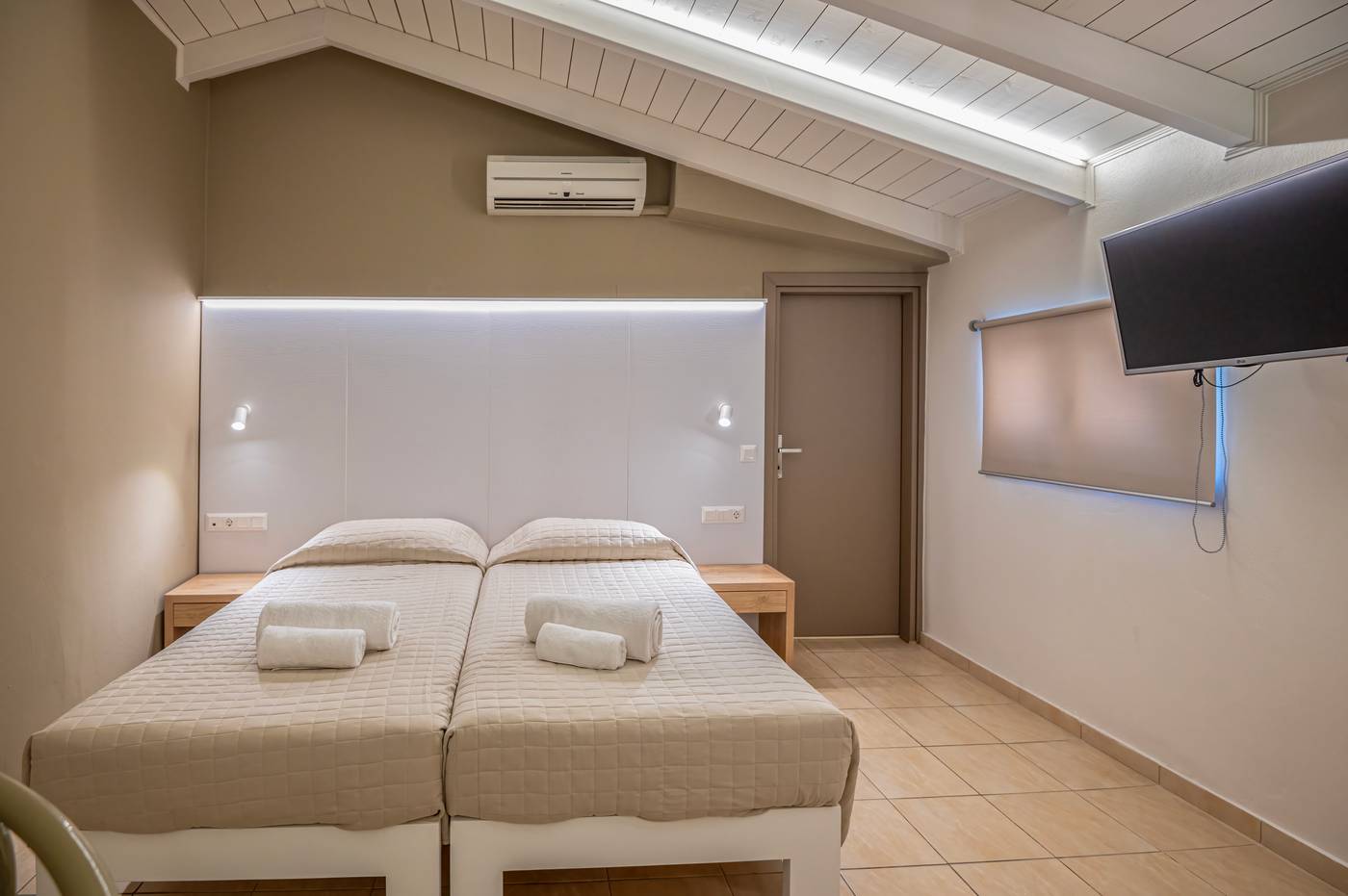 Blue-Sky-Room-15