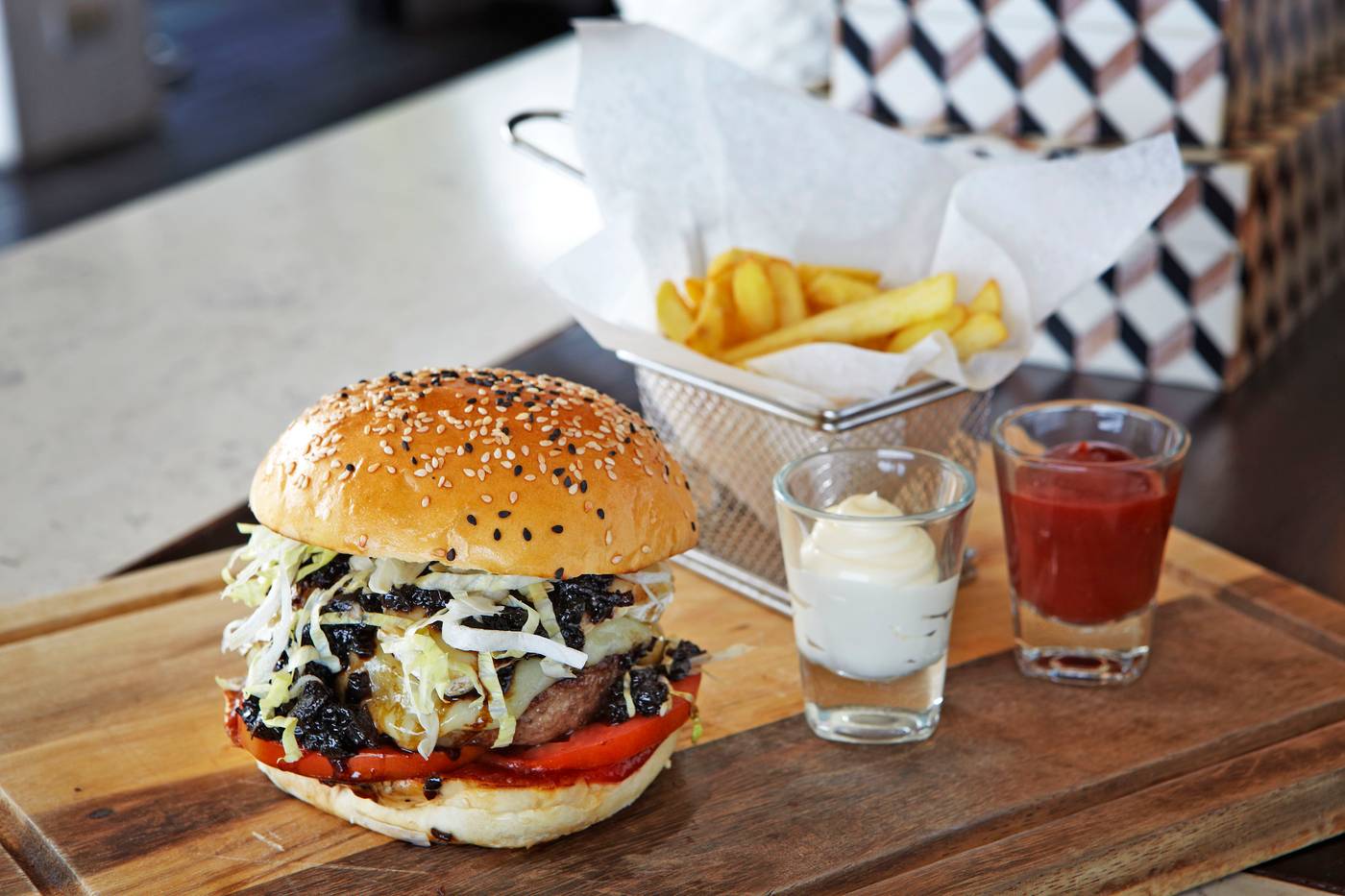 Sareeraya-Villas---Suites-Restaurant-32