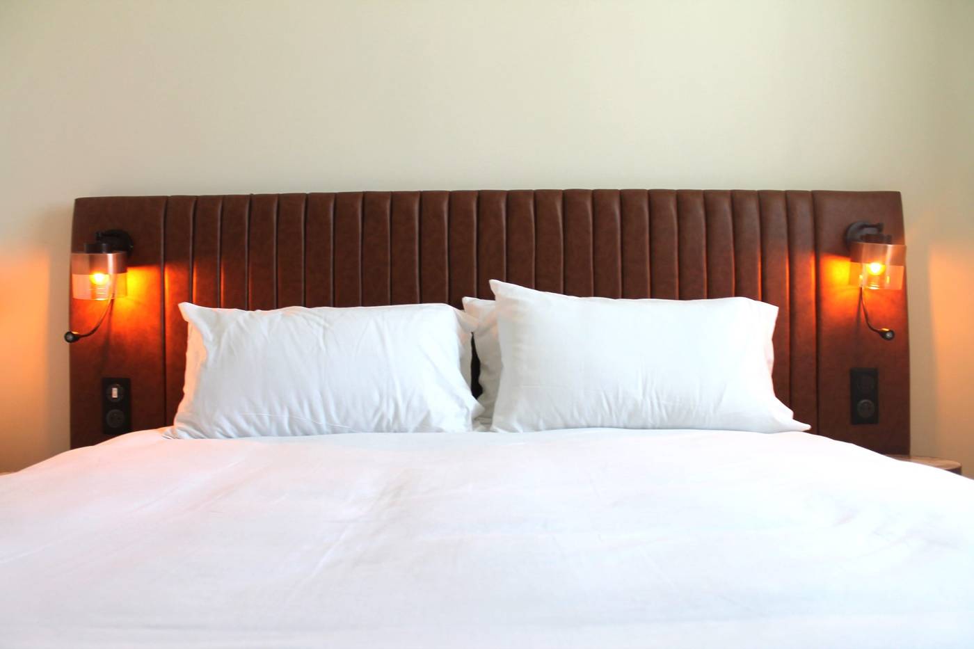 Adonis Le Castellet-France-Signes-Room-5