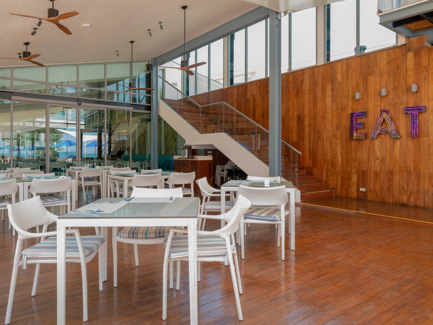 OZO-Chaweng-Samui-Restaurant-51