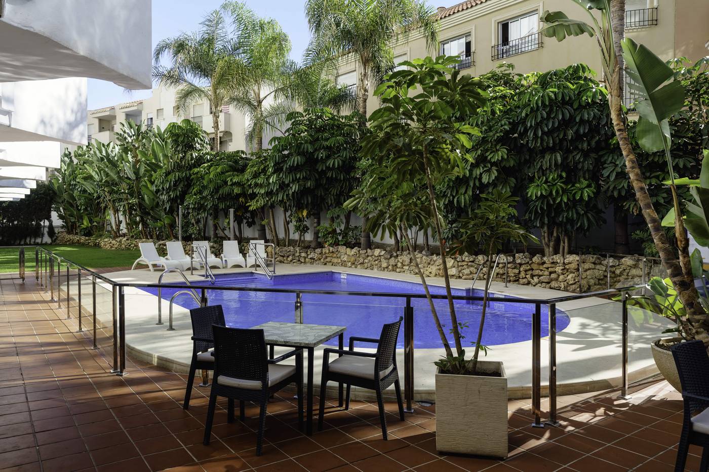 AluaSun-Lago-Rojo-Pool-4