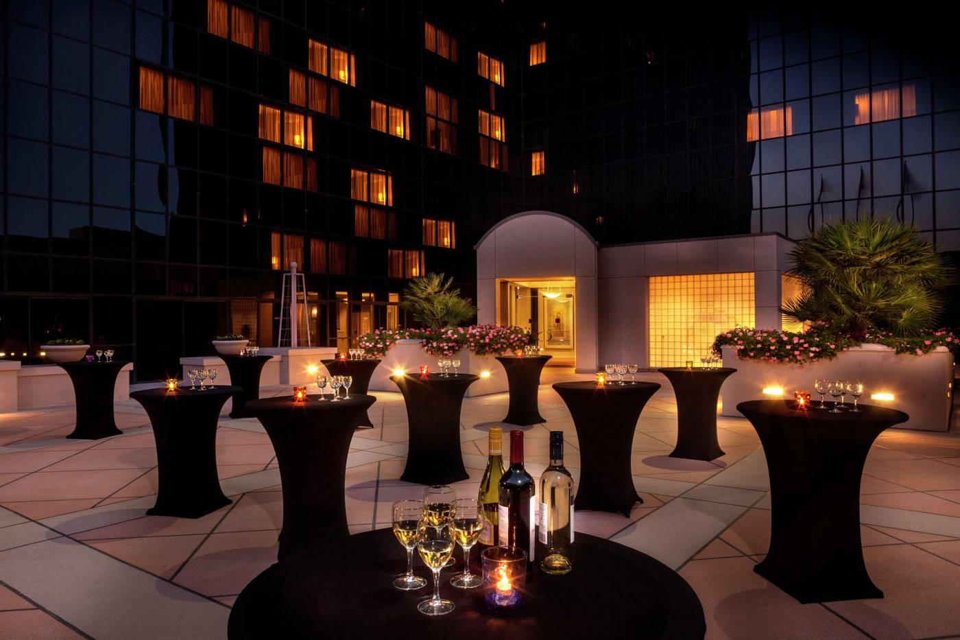 Hilton-Los-Angeles-Airport-General-view-66