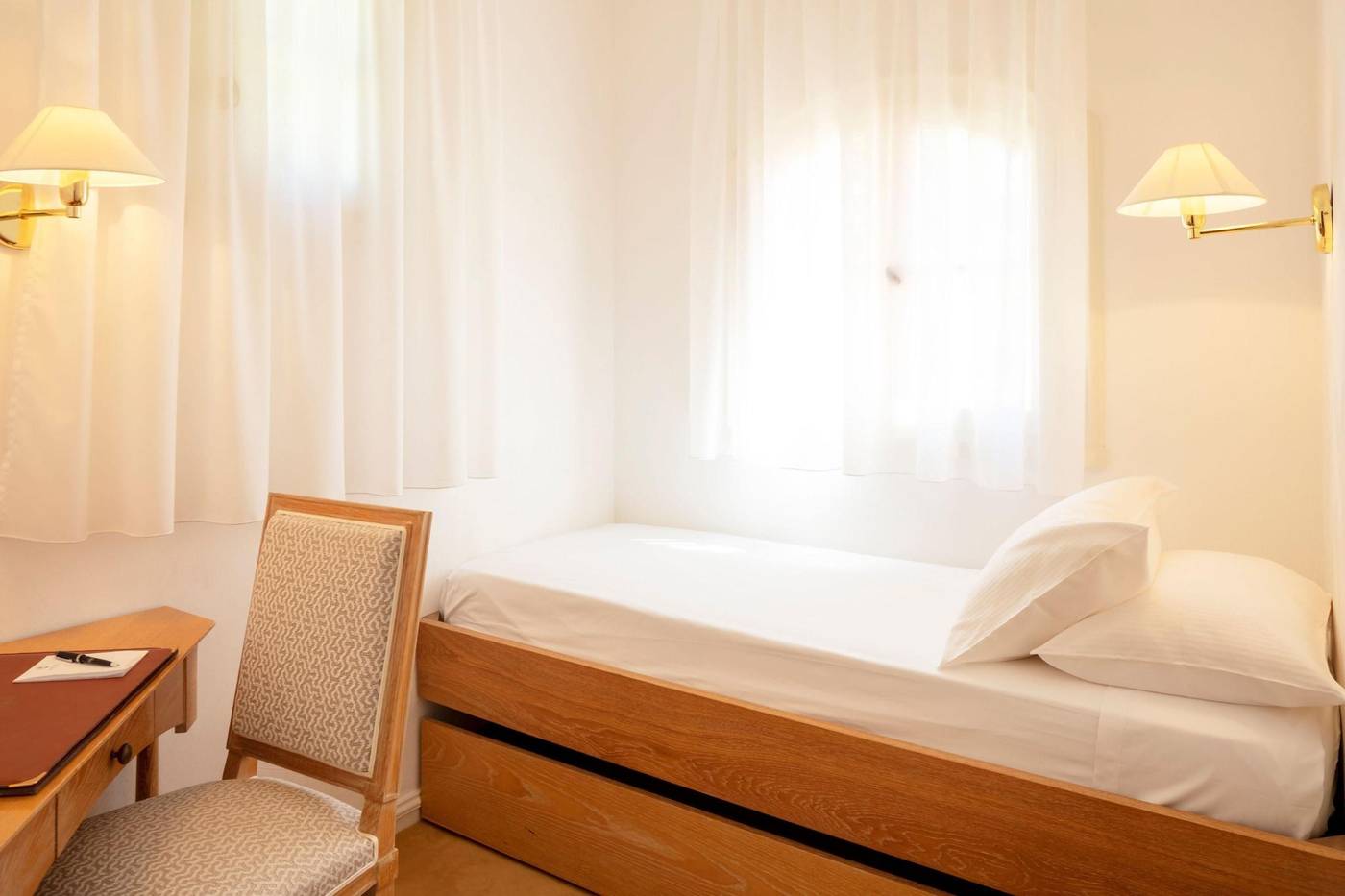 Le-Domaine-De-l-Astragale-Room-56