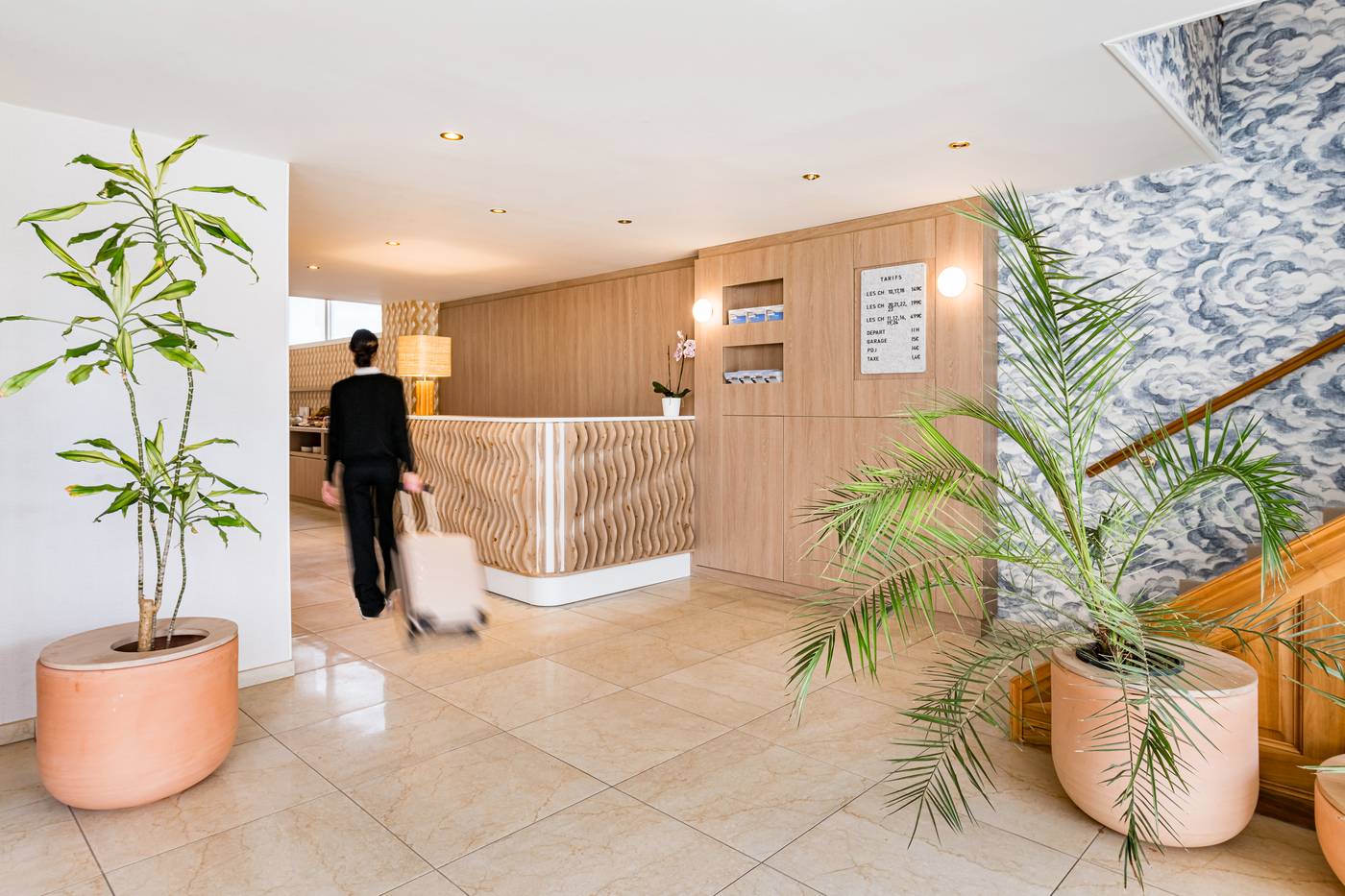 Hotel Terminus-France-Grenoble-Lobby-10