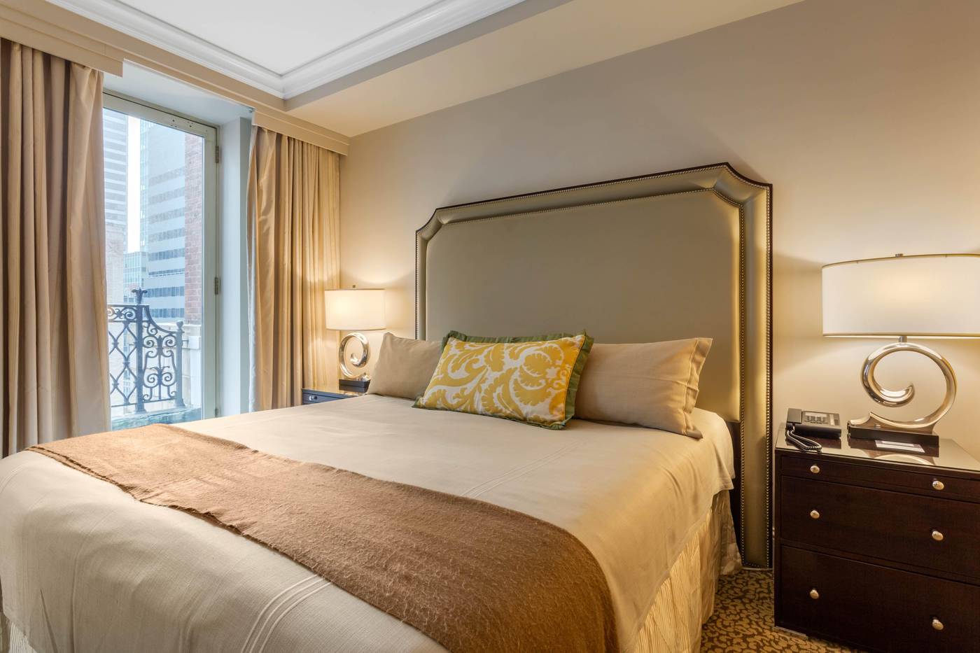 Omni-Berkshire-Place-Room-24