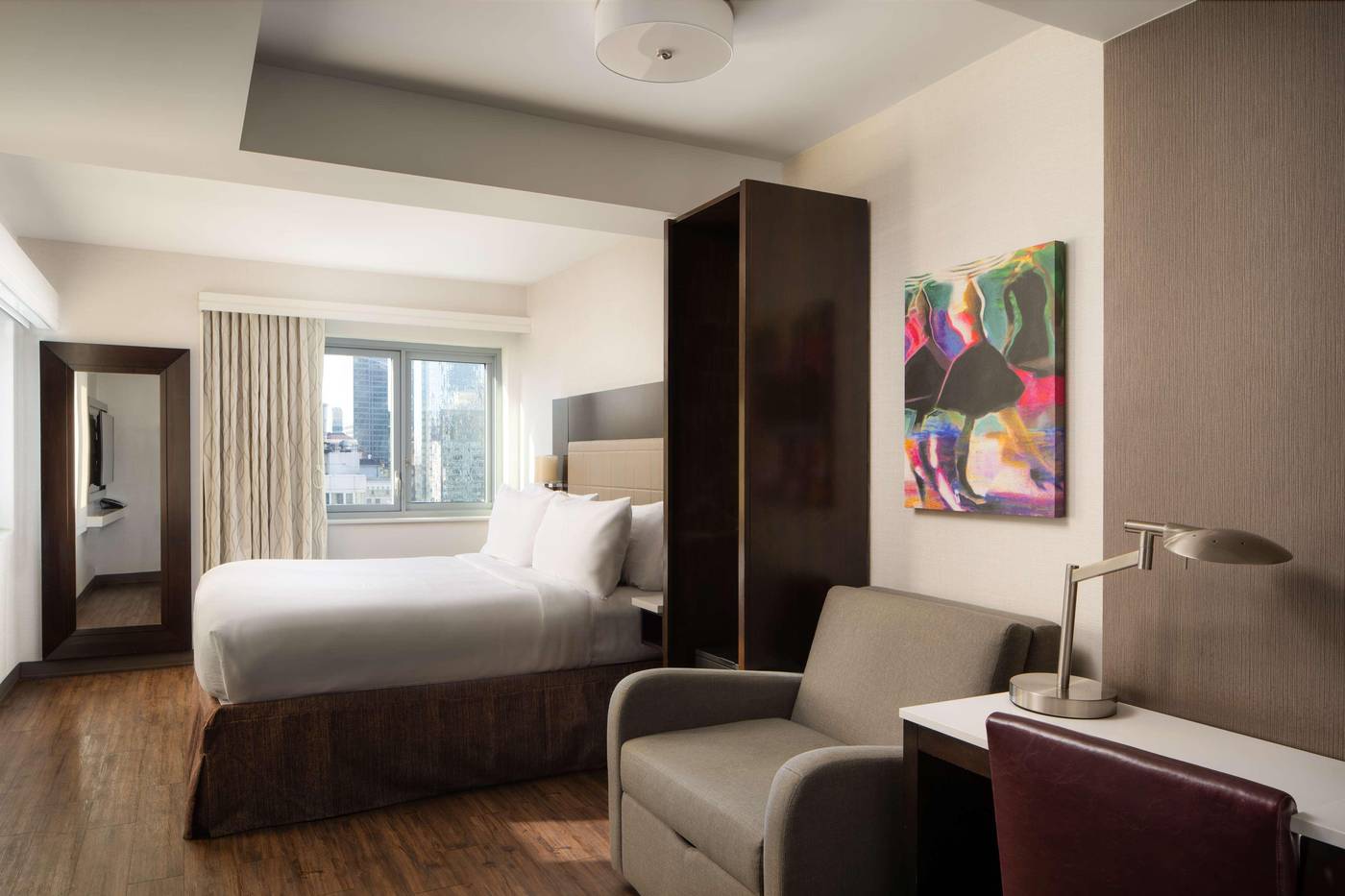 Embassy-Suites-by-Hilton-New-York-Manhattan-Times-Sq-Room-40