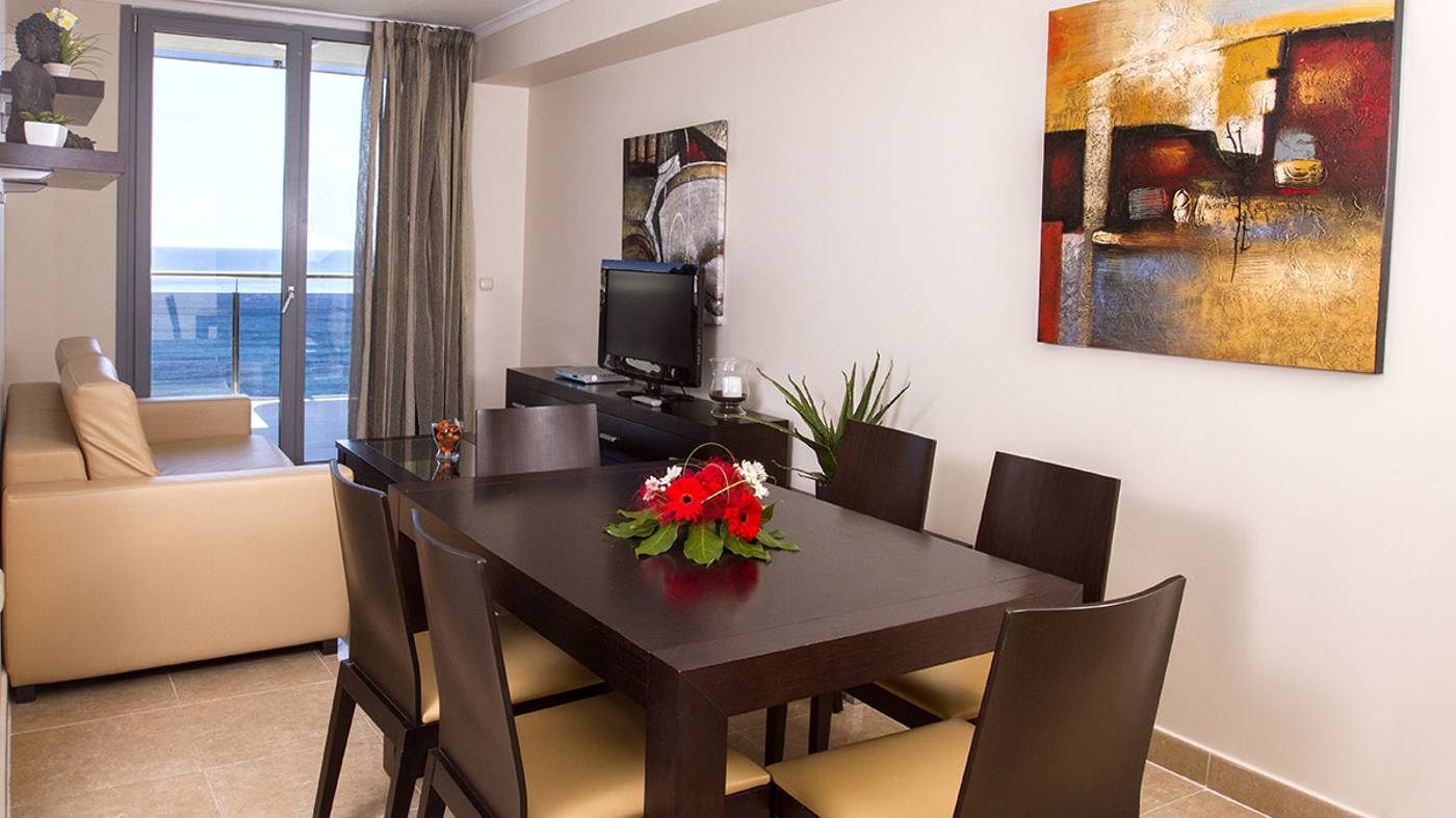 ESTIMAR-Calpe-Apartments-2---Two---Adults-Only--16---Room-4