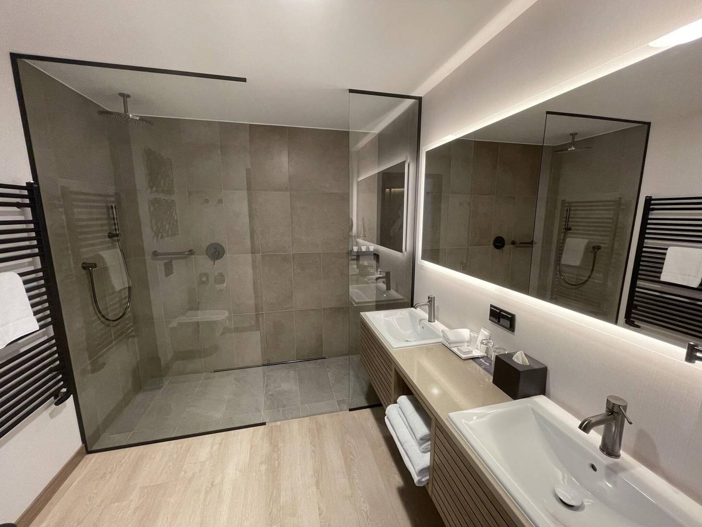 AC-Hotel-by-Marriott-Krakow-Room-50