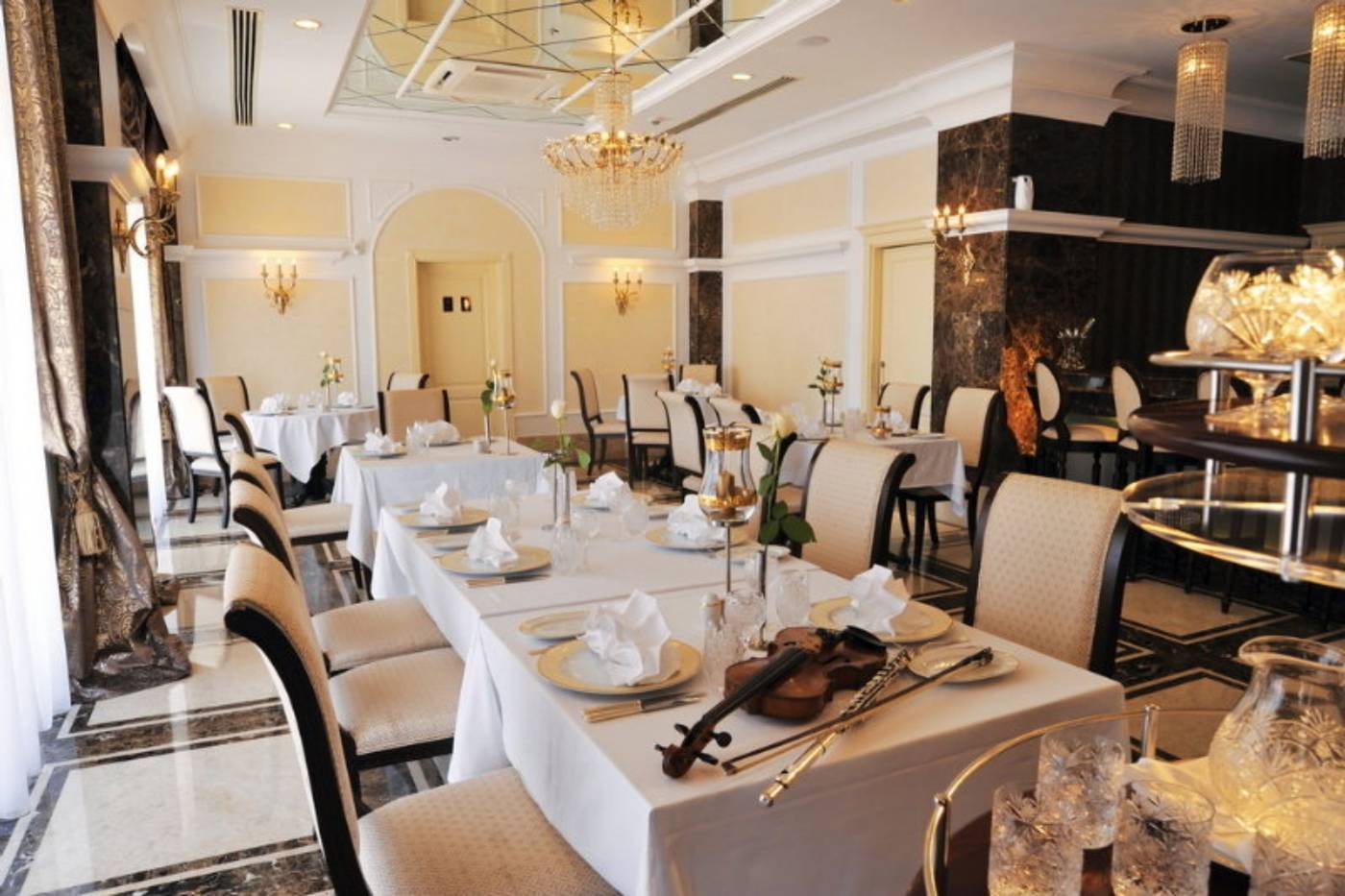 Nirvana-Dolce-Vita-Restaurant-37