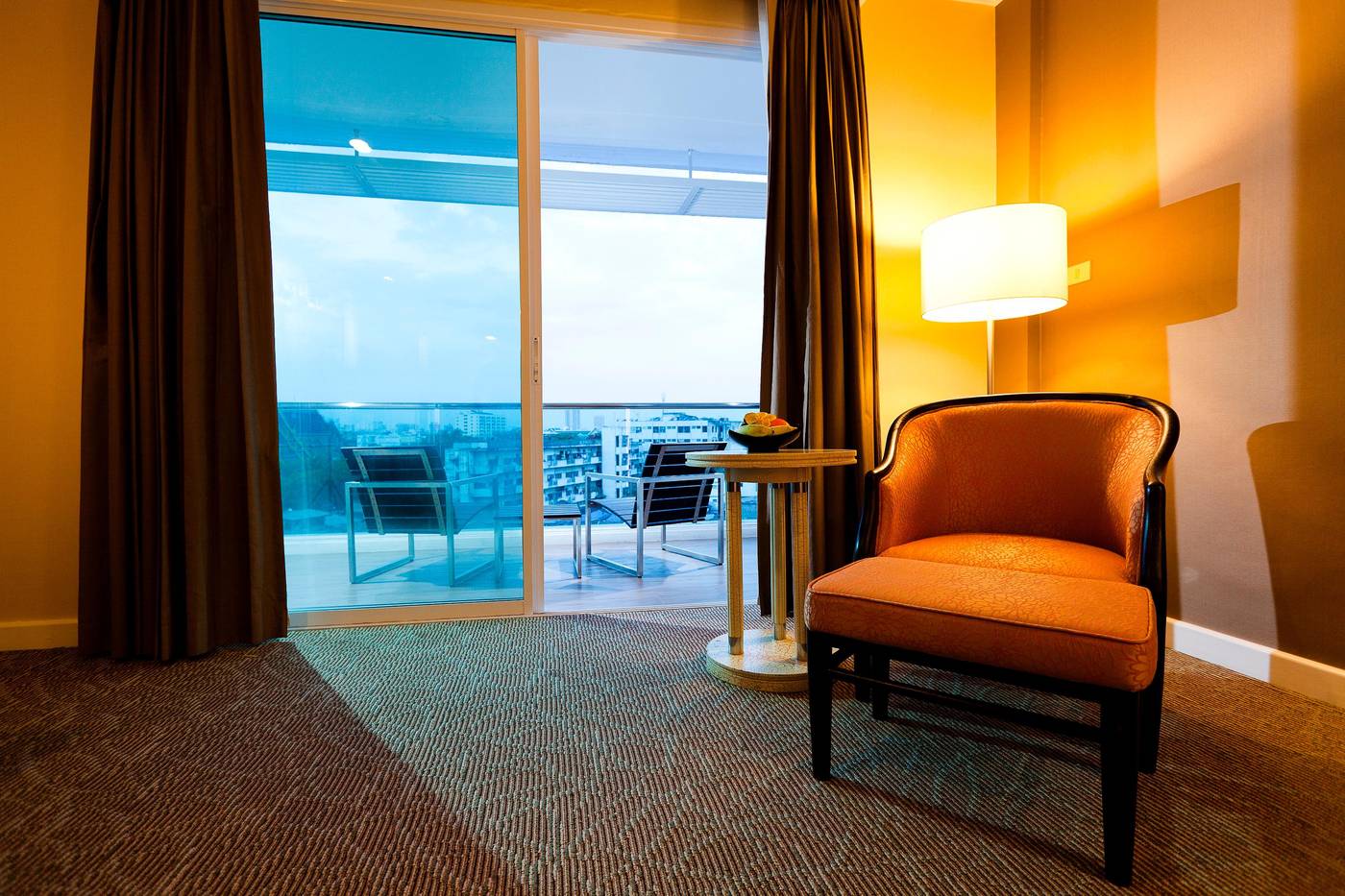 Royal-Princess-Larn-Luang-Bangkok-Room-33