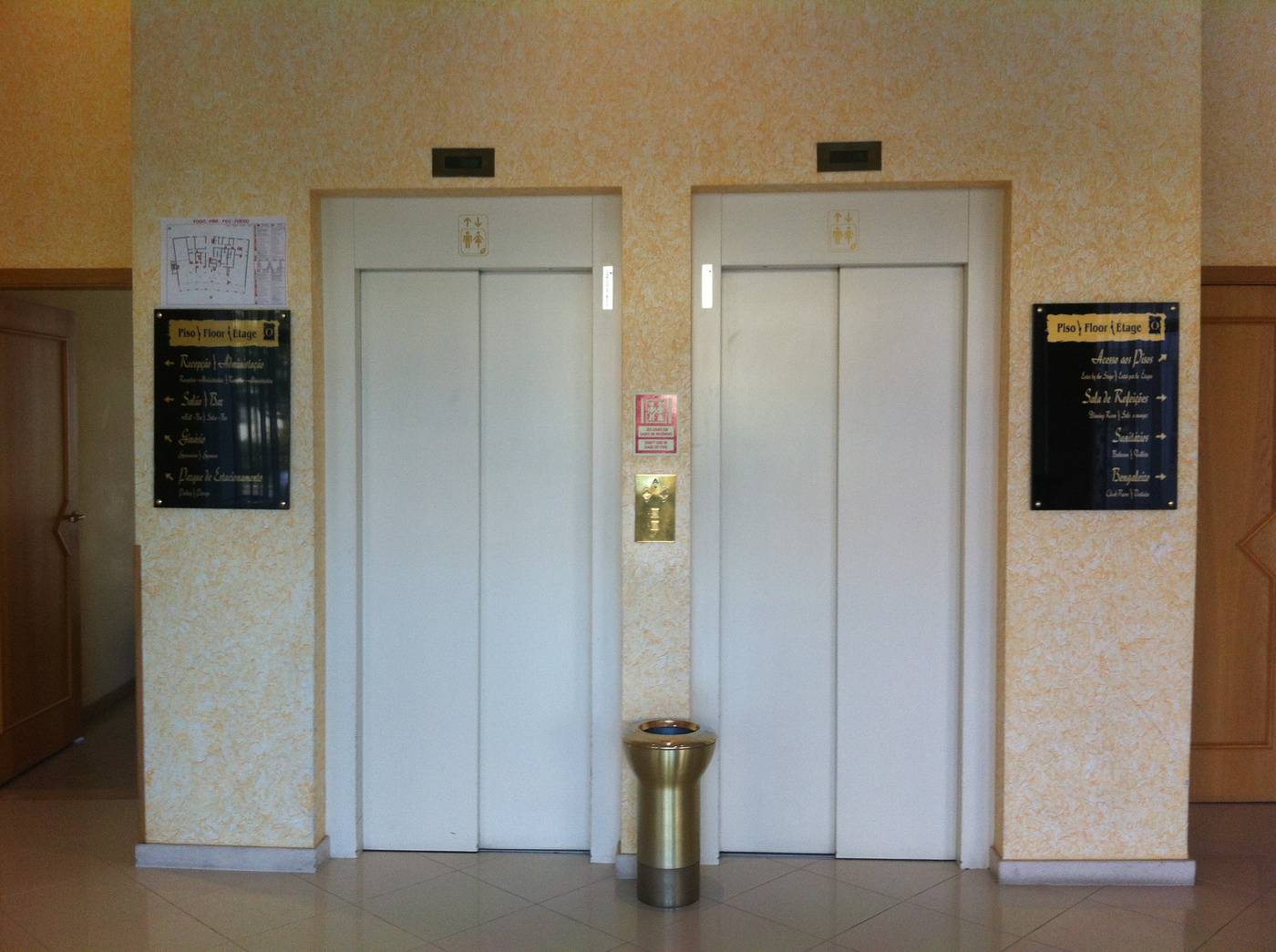 Francis-Portugal-BEJA-Lobby-7