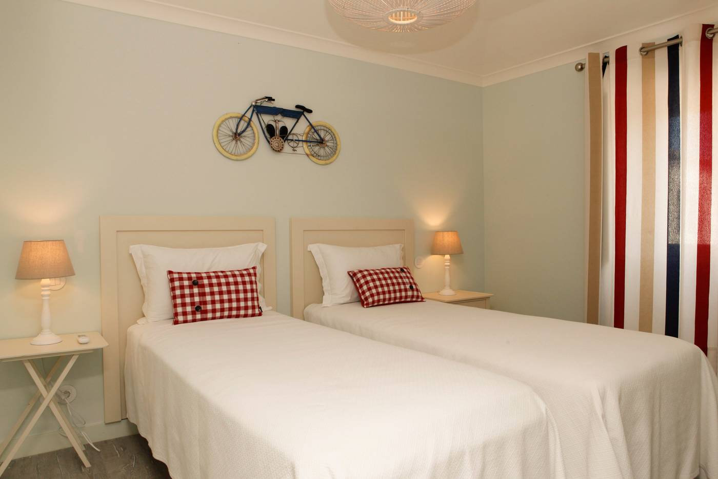 Casa-Palmela---Small-Luxury-Hotels---Villas-Room-49