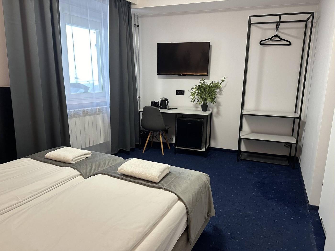 Cube-House-Aparthotel-Room-5