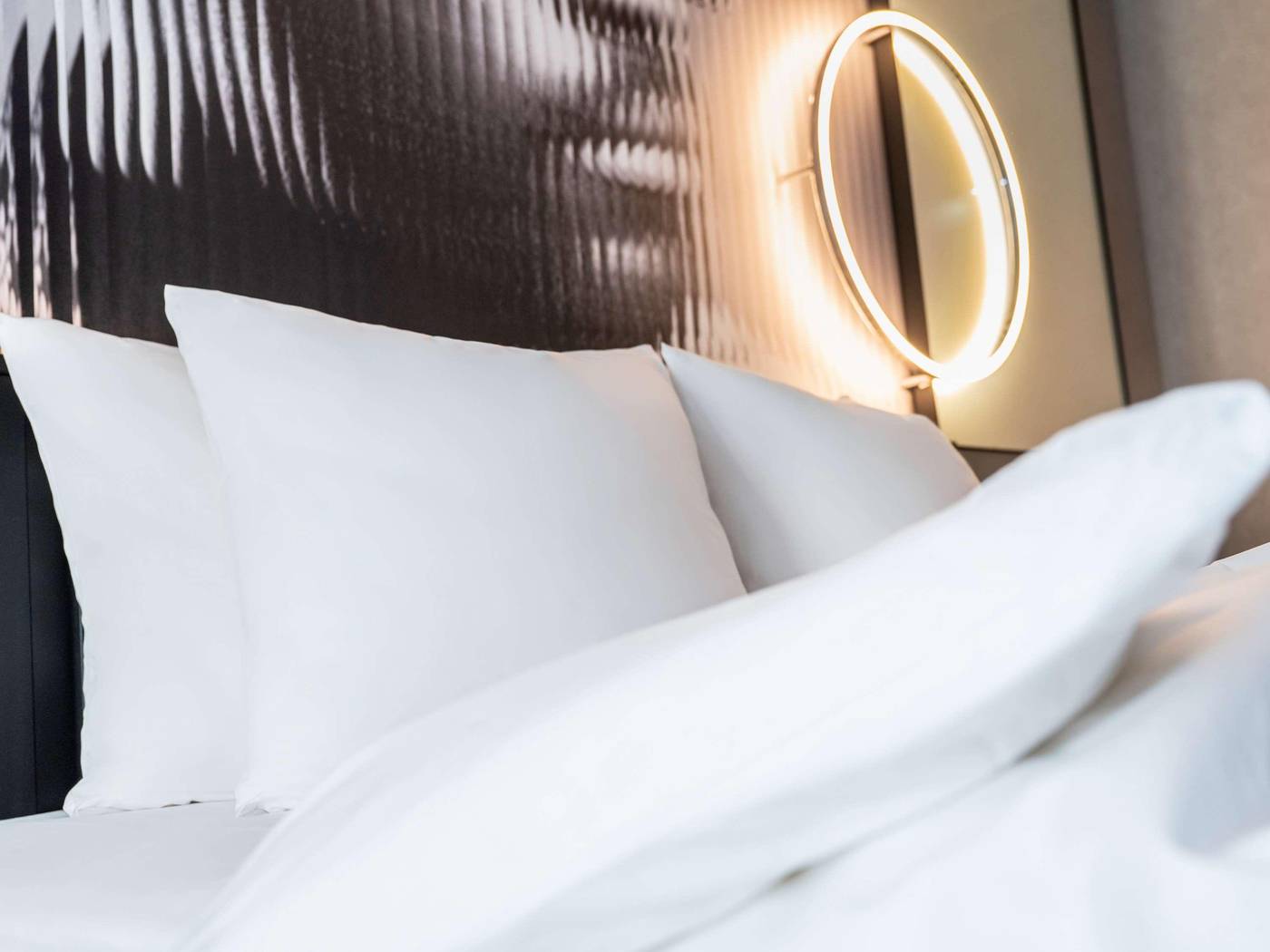 Tribe-Amsterdam-City-Room-36