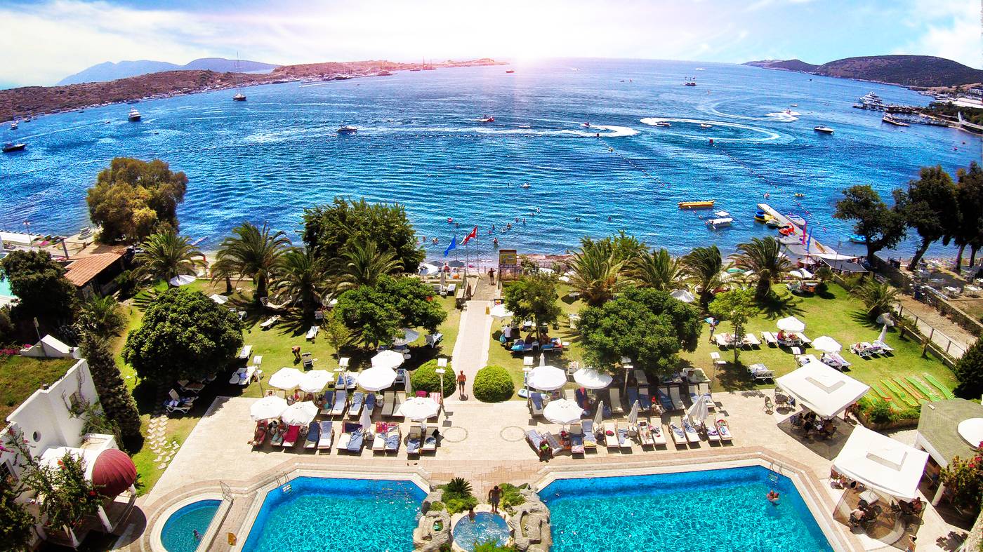 Royal-Asarlik-Beach-Pool-9