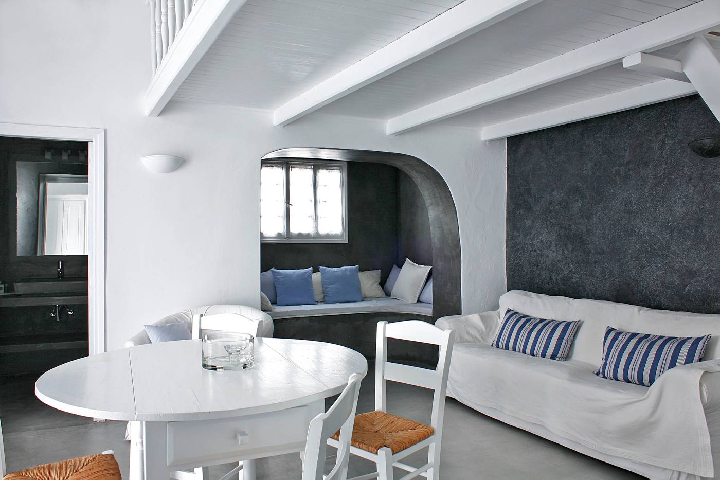 Armeni-Village-Room-28