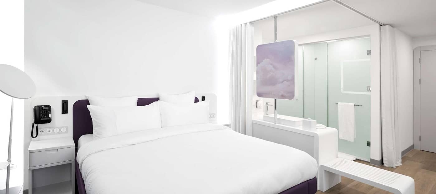 Yotelair-Istanbul-Airport-Airside--Duty-Free-Room-33