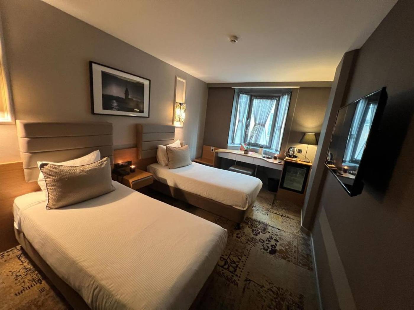 All-Seasons-Hotel-Room-10