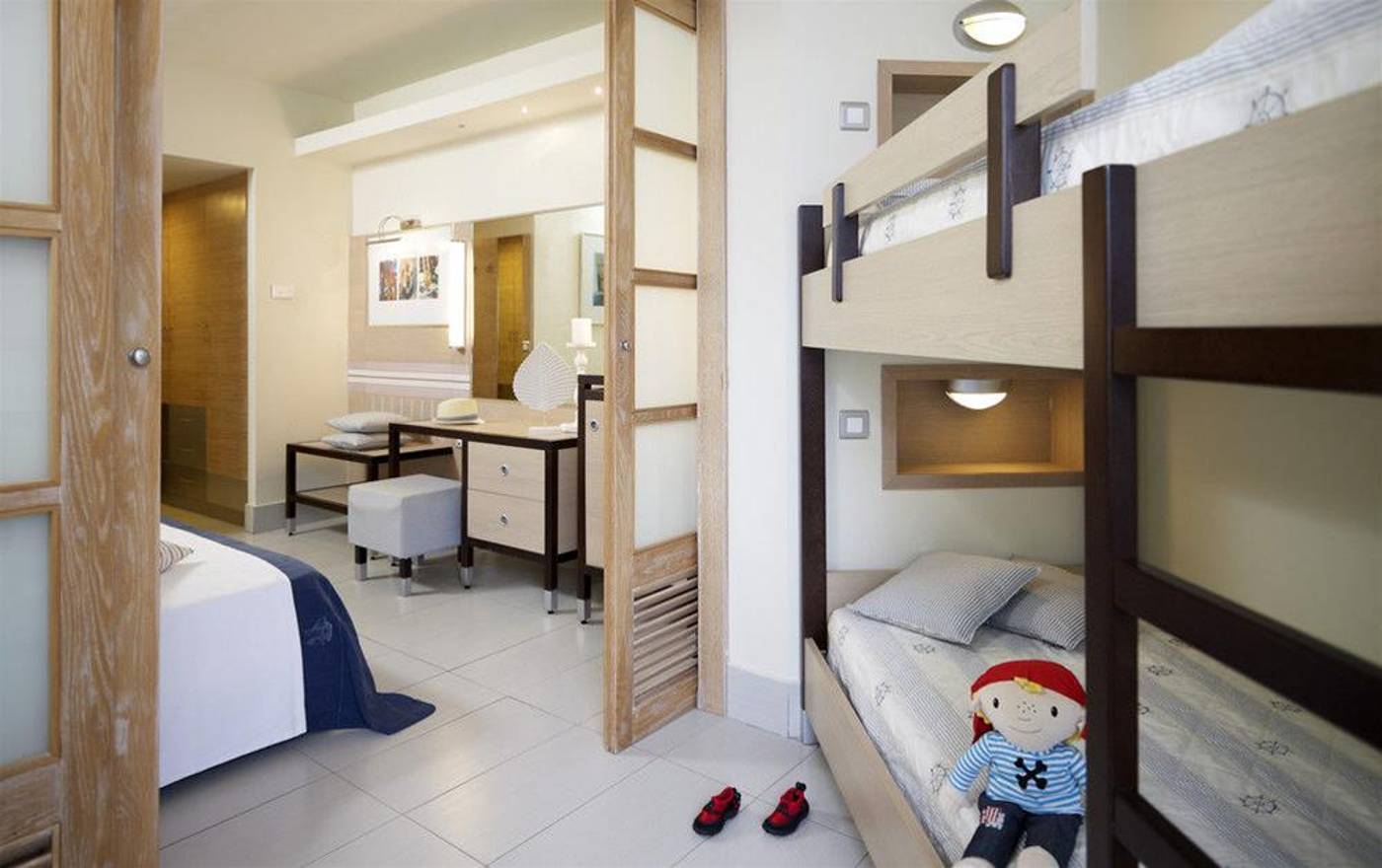 Esperides-Beach-Room-43