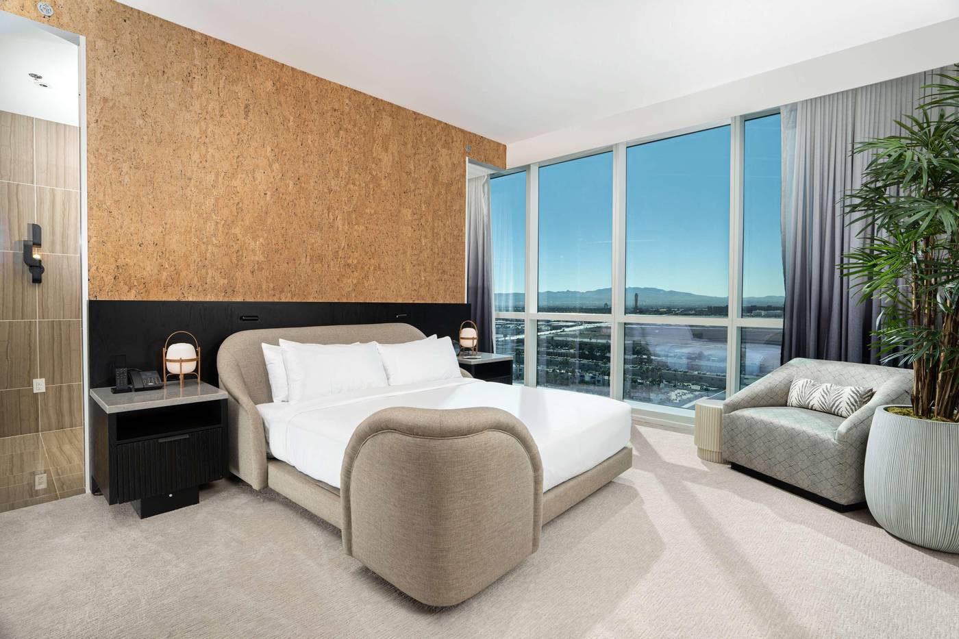 Virgin-Hotels-Las-Vegas-Curio-Collection-by-Hilton-Room-37