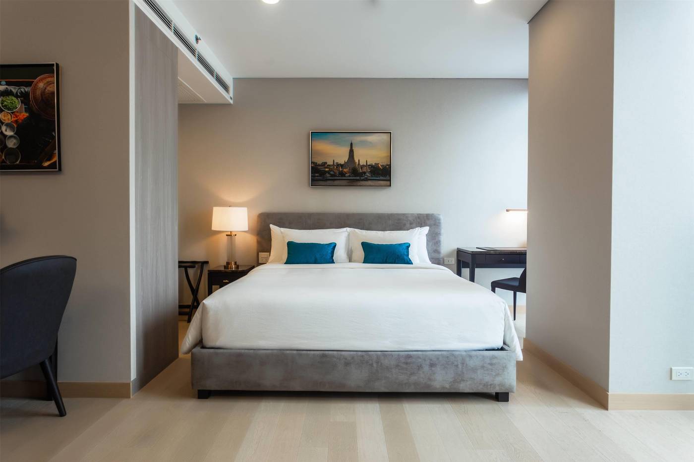 Wyndham-Bangkok-Queen-Convention-Centre-Room-42