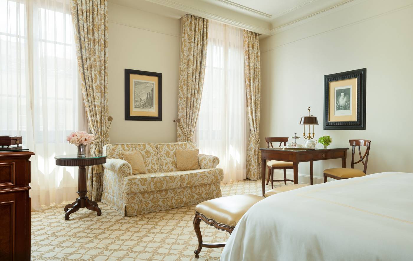 Four-Seasons-Hotel-Florence-Room-34