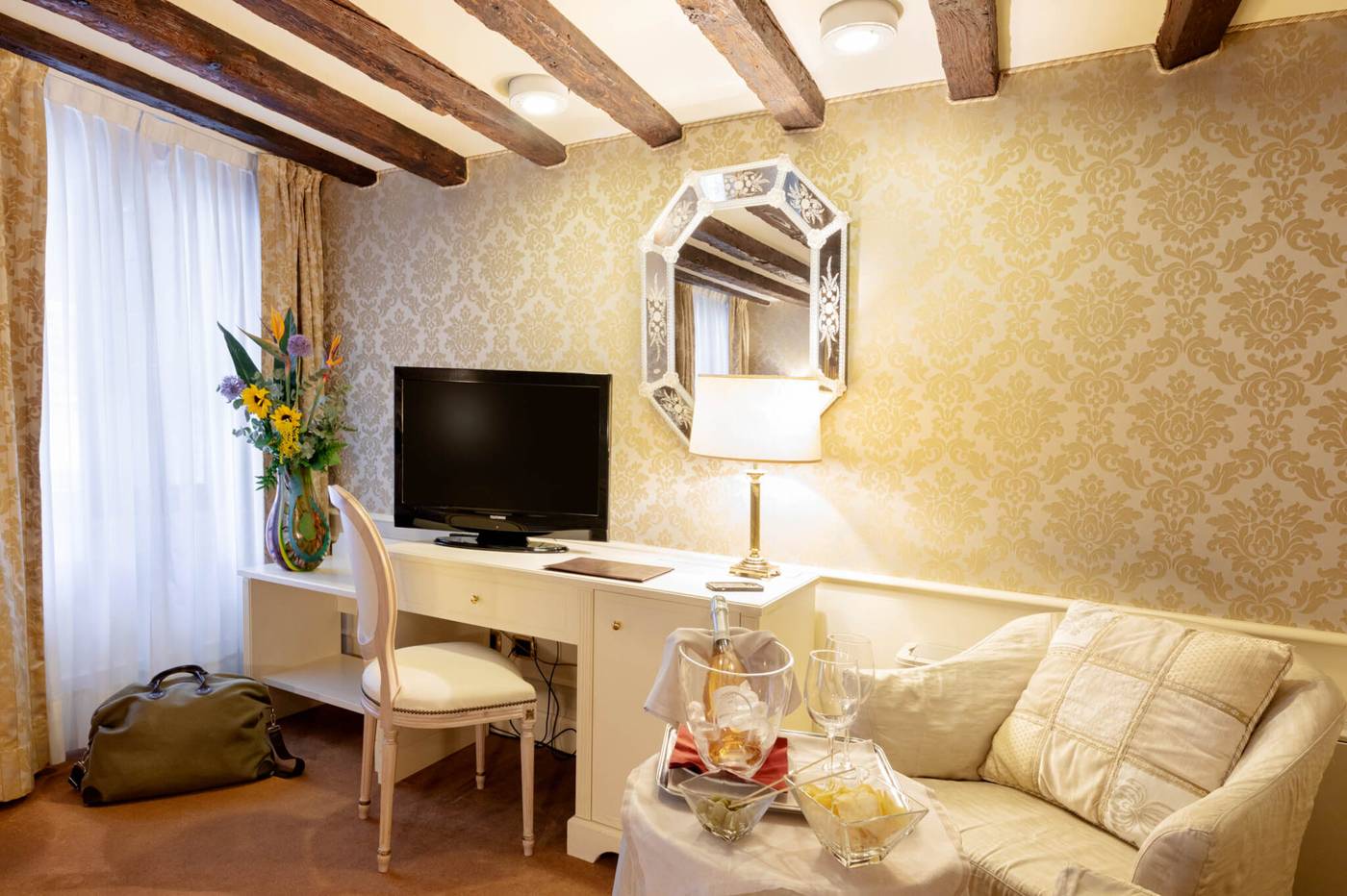 Duodo-Palace-Room-43