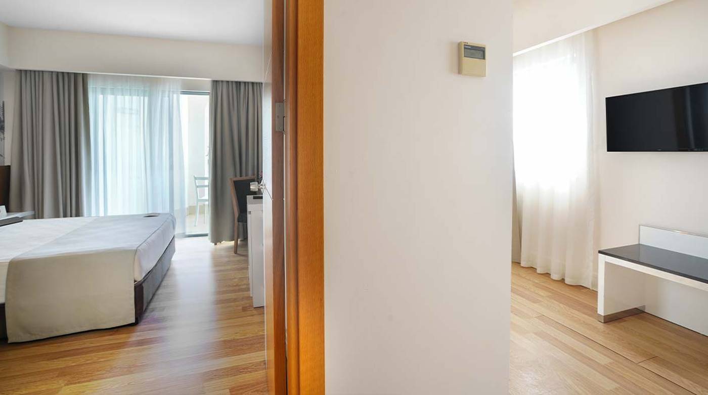 Diamond-Beach-Hotel---SPA-Room-32