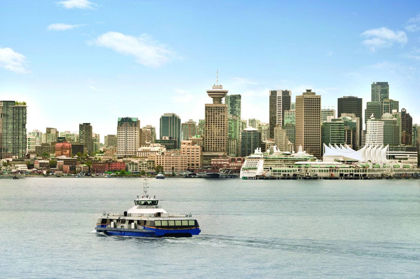 Seaside-Hotel-North-Vancouver-Room-5