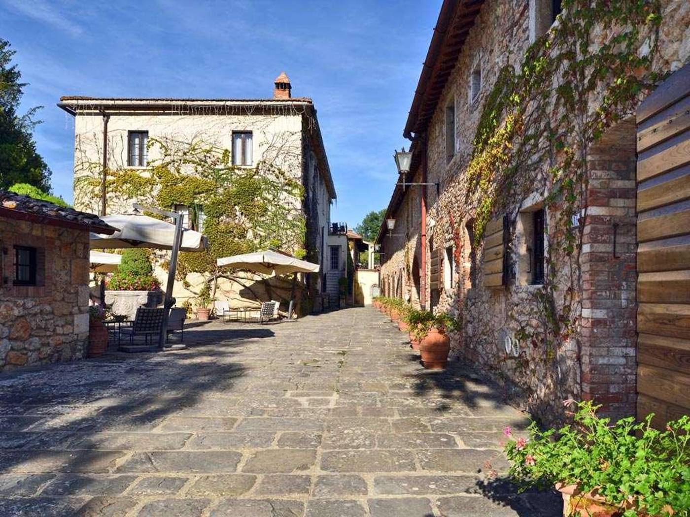 Hotel-Borgo-San-Luigi-General-view-63