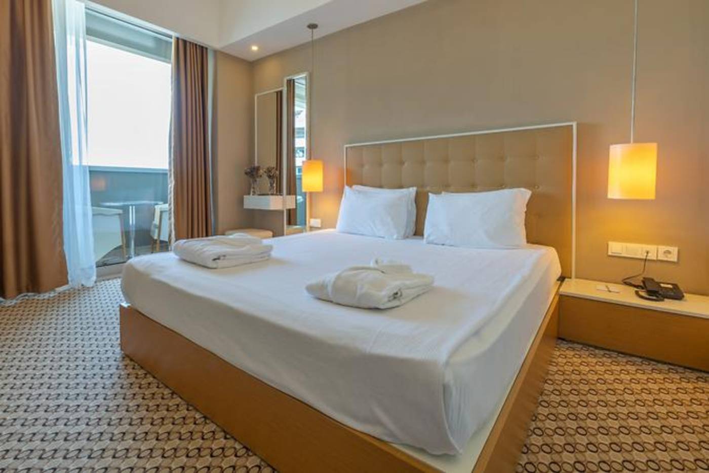 Crystal-Centro-Room-28