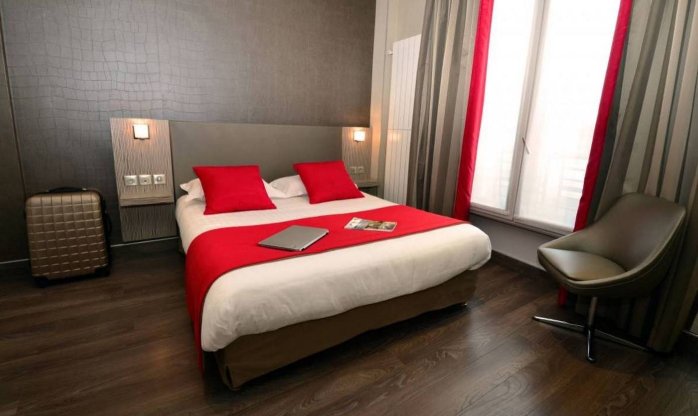 Hotel-Acropole-Room-18