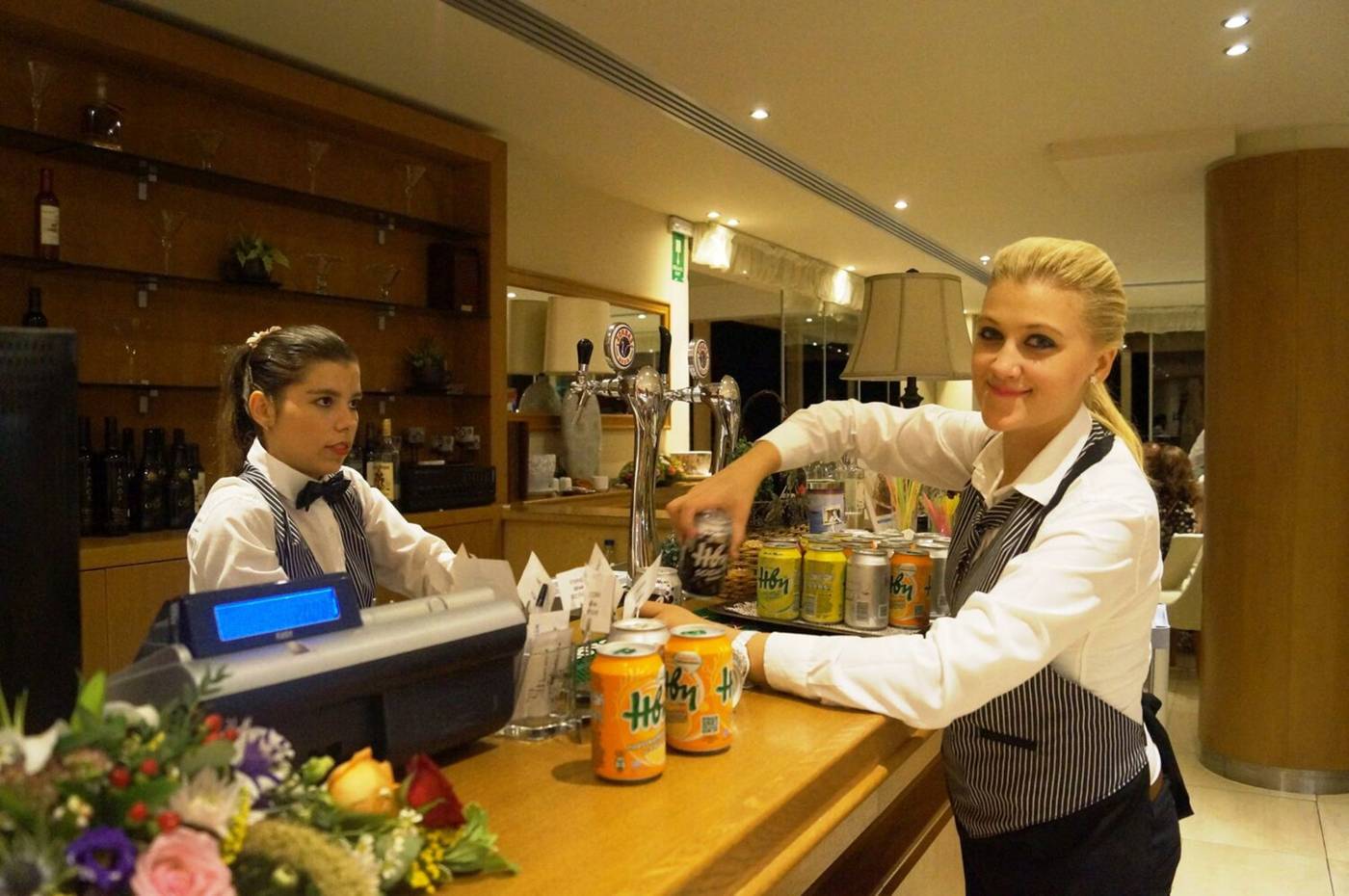 Kiani-Beach-Resort-Bar-38