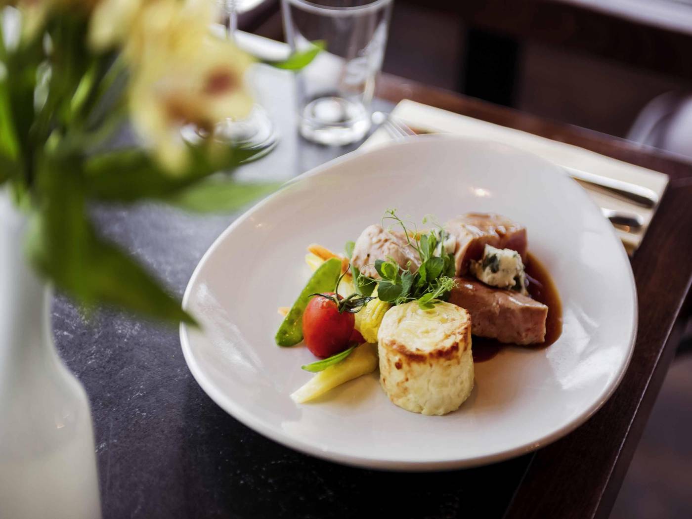 ibis-Schiphol-Amsterdam-Airport-Restaurant-59