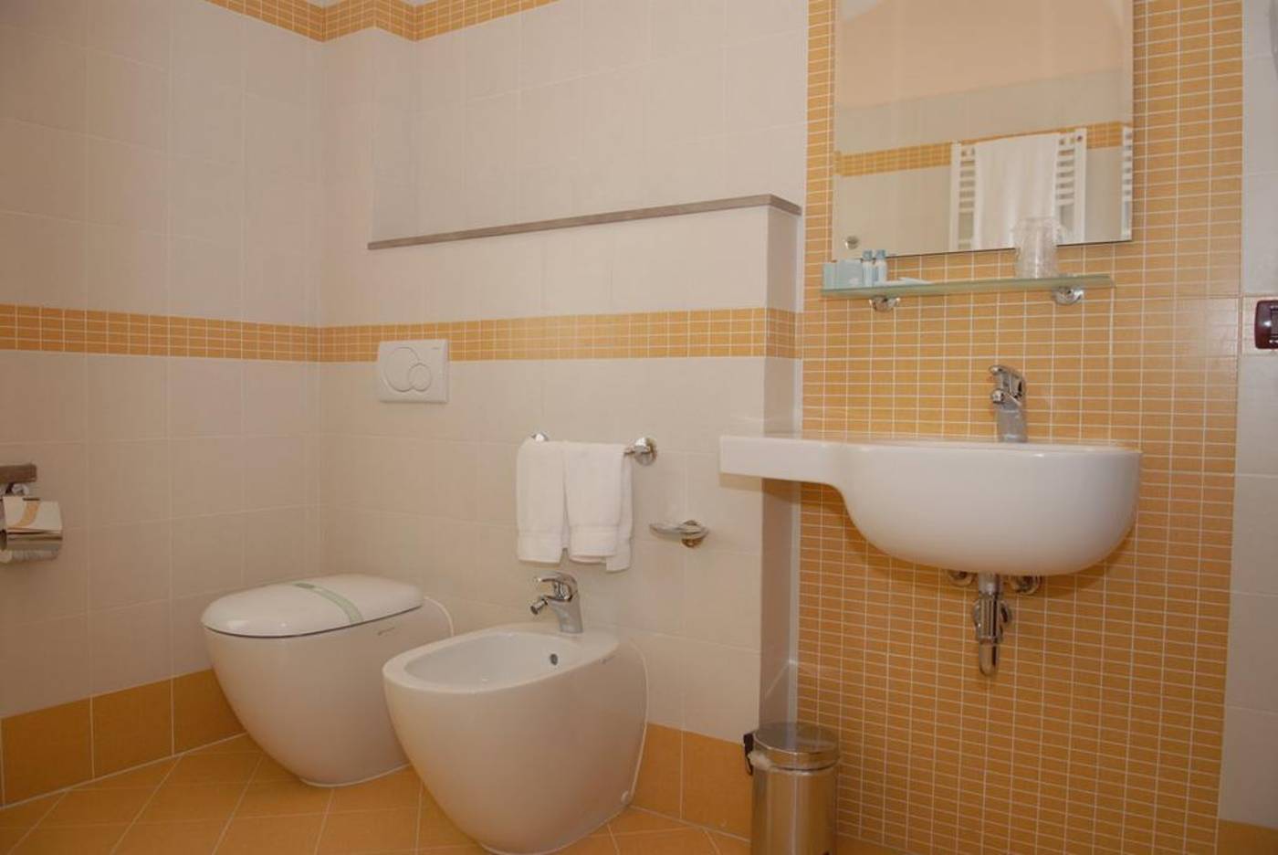 Hotel Plazza-Italy-PORCARI (LUCCA)-General view-2