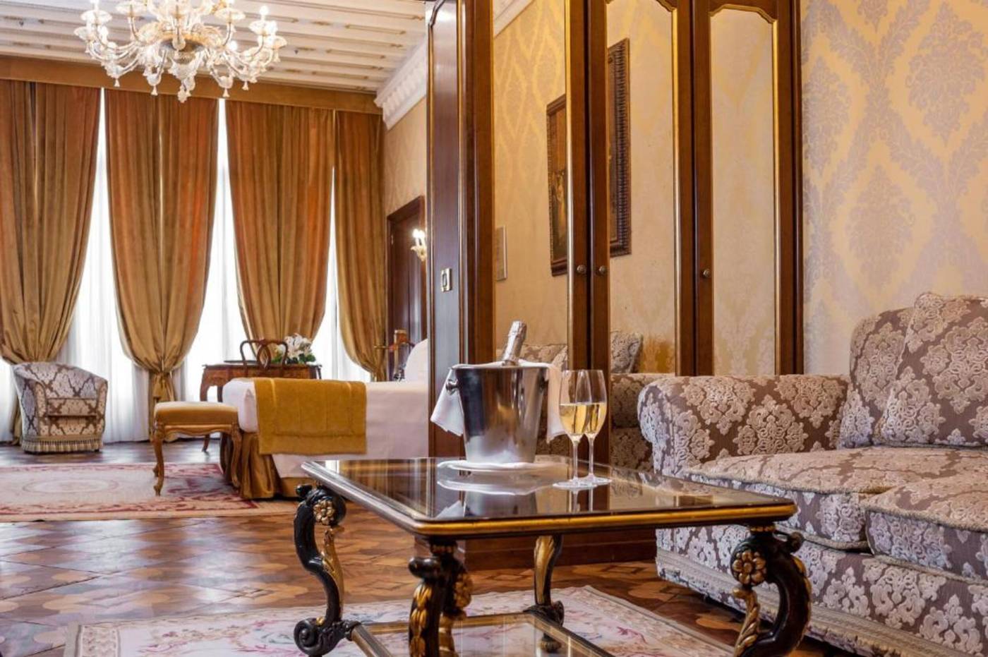 Ai-Reali-Hotel-Room-34