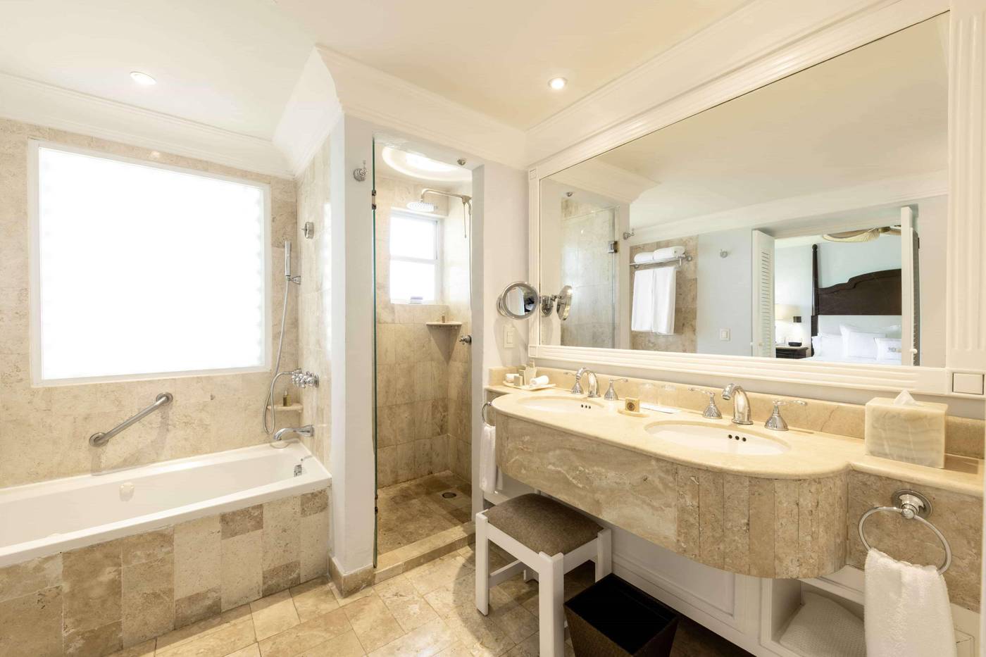 Royal-Hideaway-Playacar-All-Inclusive-Room-47