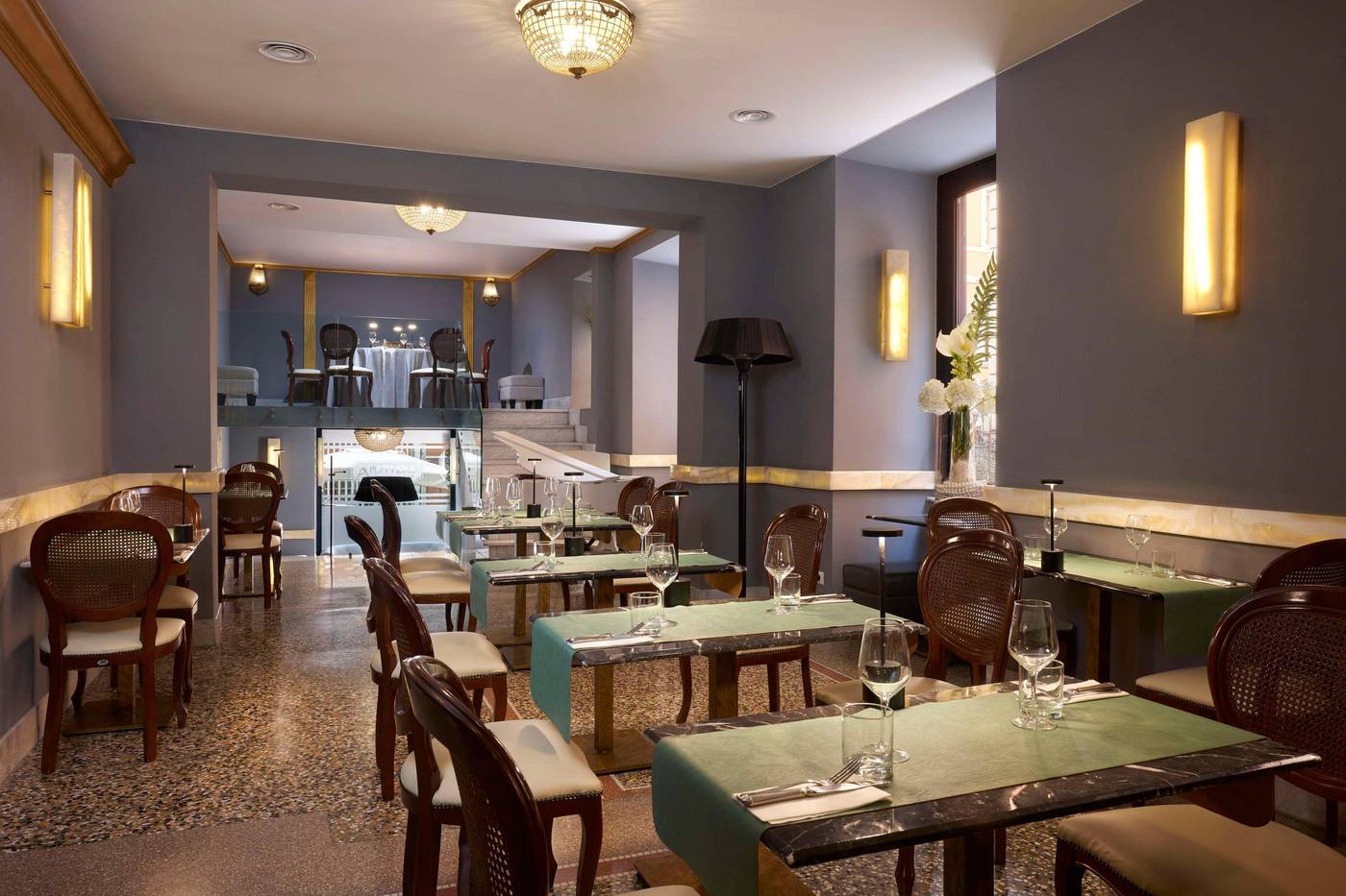 Golden-Tulip-Rome-Piram-Restaurant-16