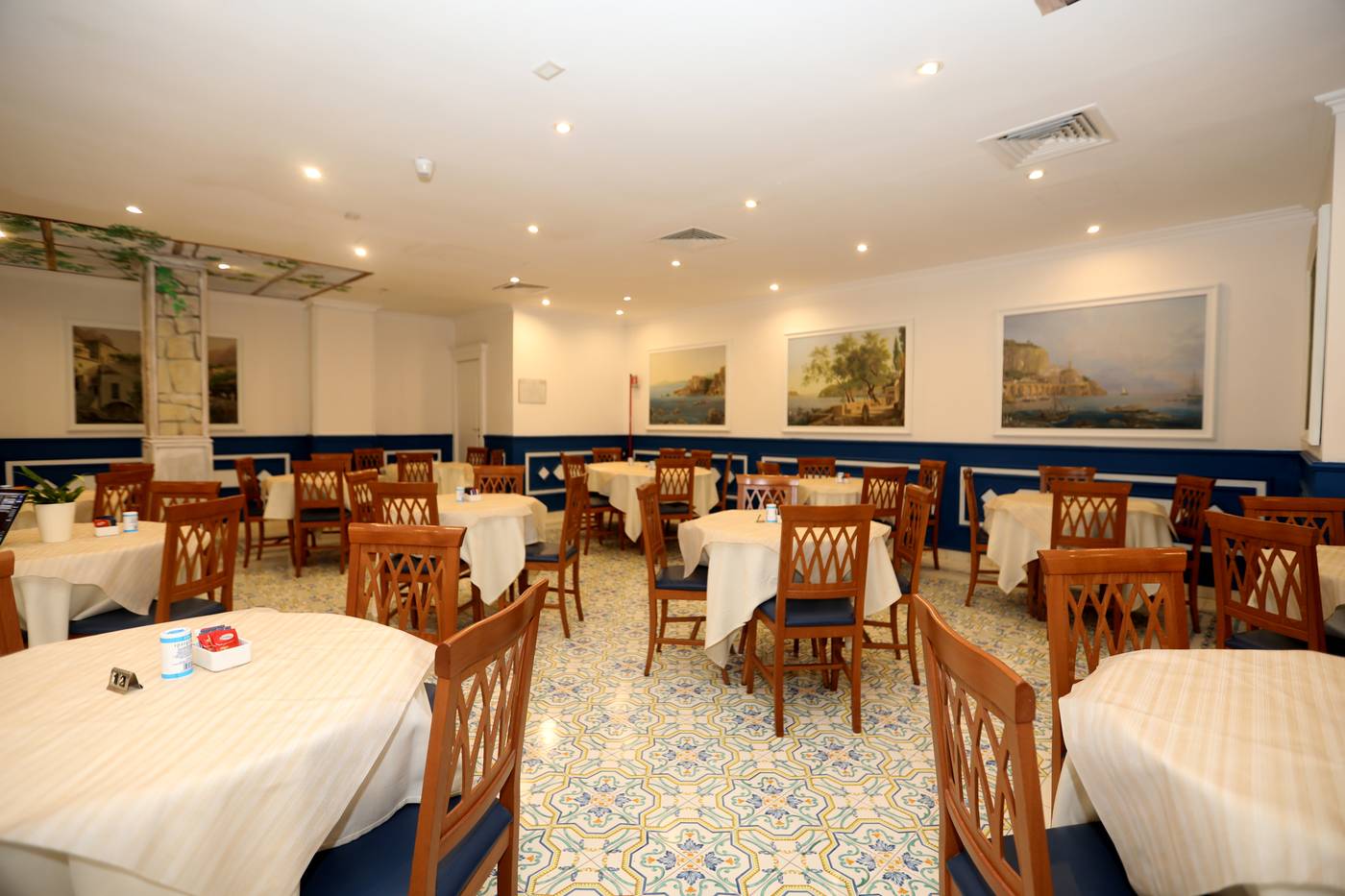 Astoria-Sorrento-Restaurant-21