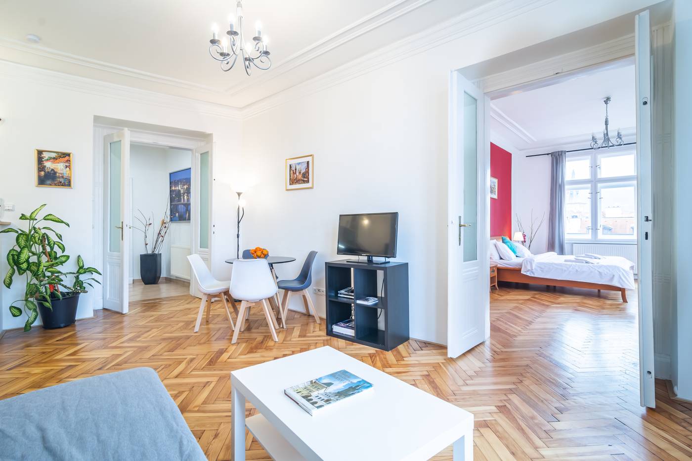 Royal-Road-Residence-Room-17