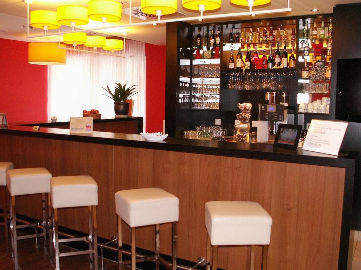 City-Hotel-Budapest-Lobby-13