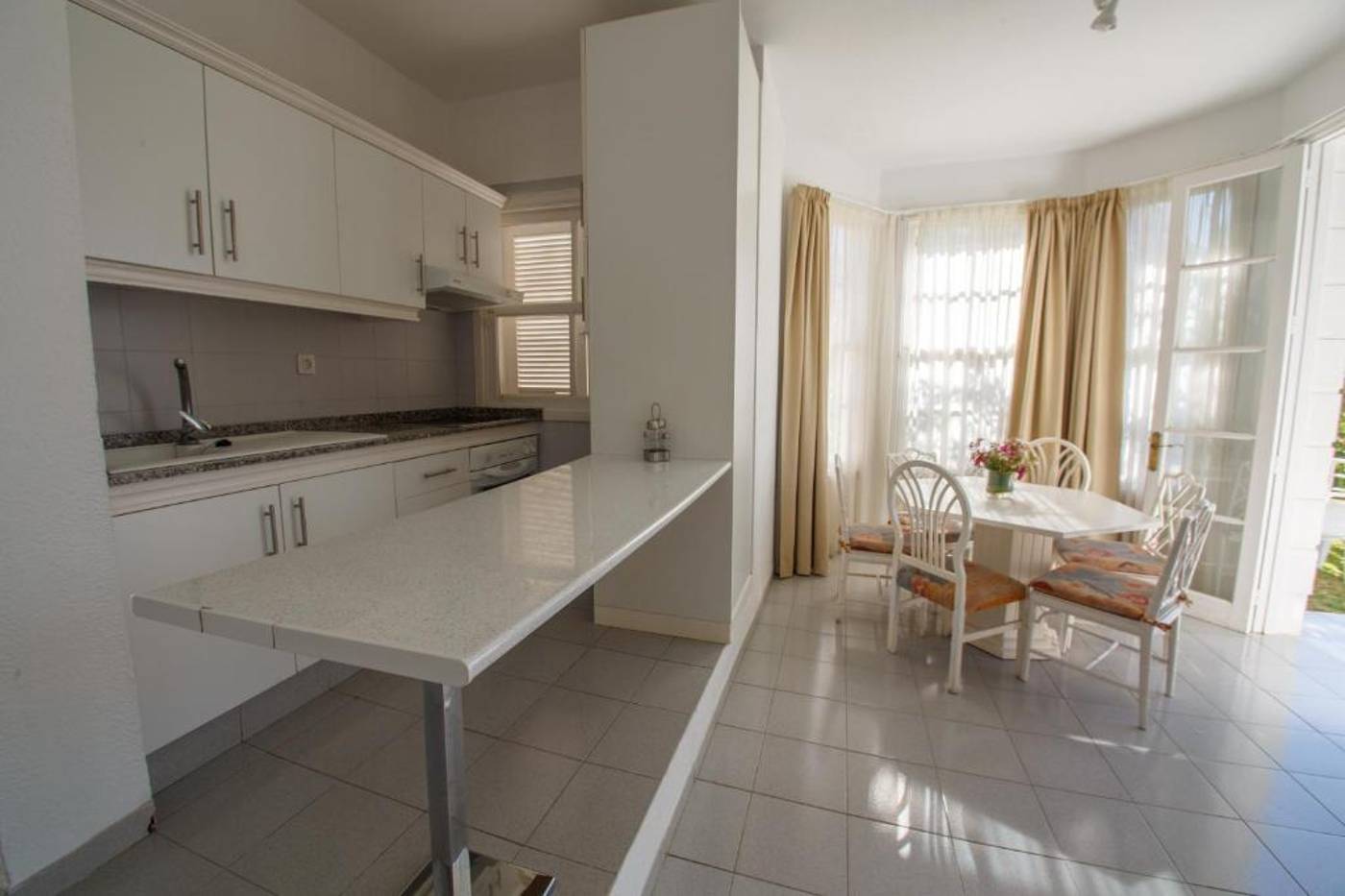 Lagos-De-Fanabe-Apartments-Room-37